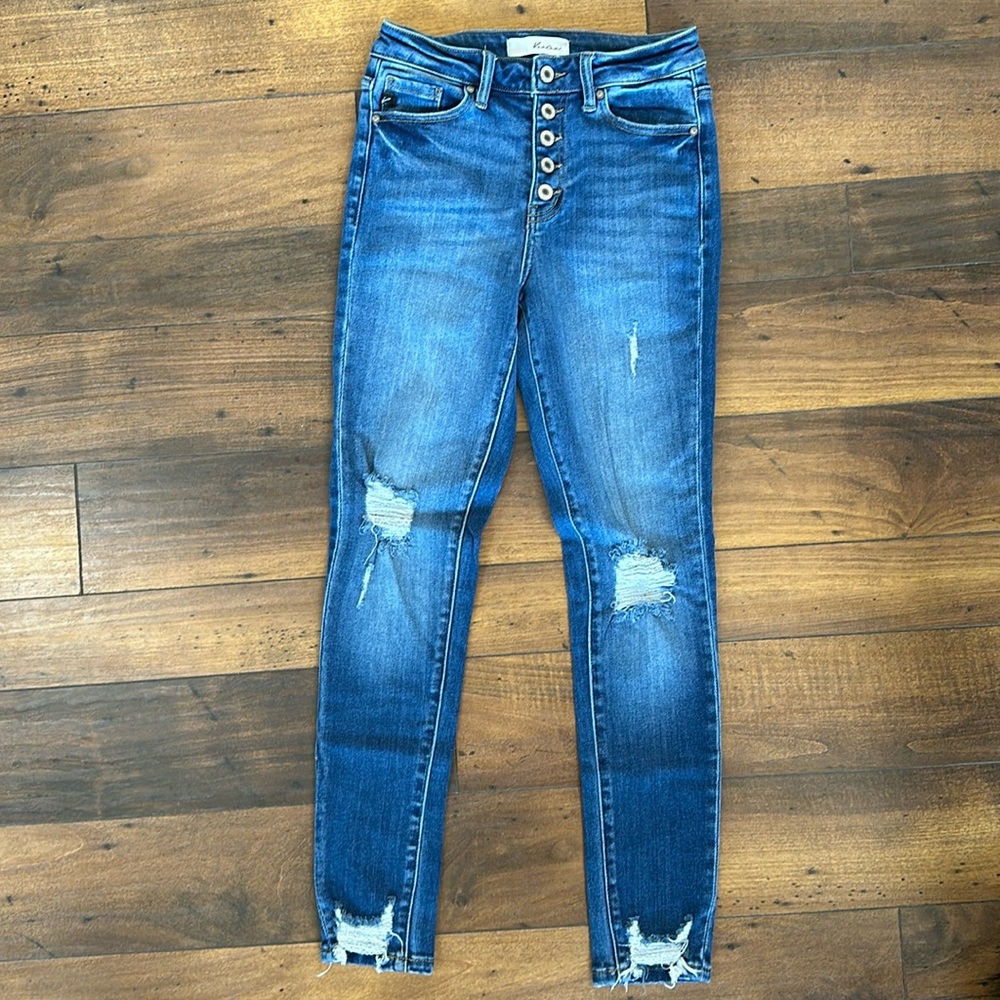Kancan medium wash distressed skinnies